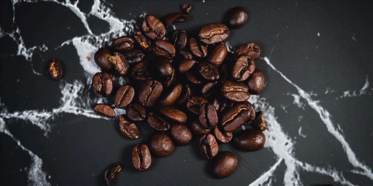 Klimatický jav El Niňo ovplyvnil aj cenu kávy Robusta, jej cena vzrástla najvyššie za posledných 15 rokov