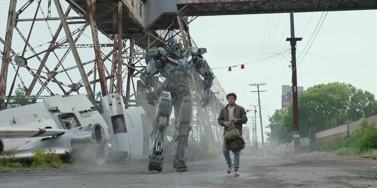 Transformers: Monštrá sa prebúdzajú a ovládnu naše kiná!