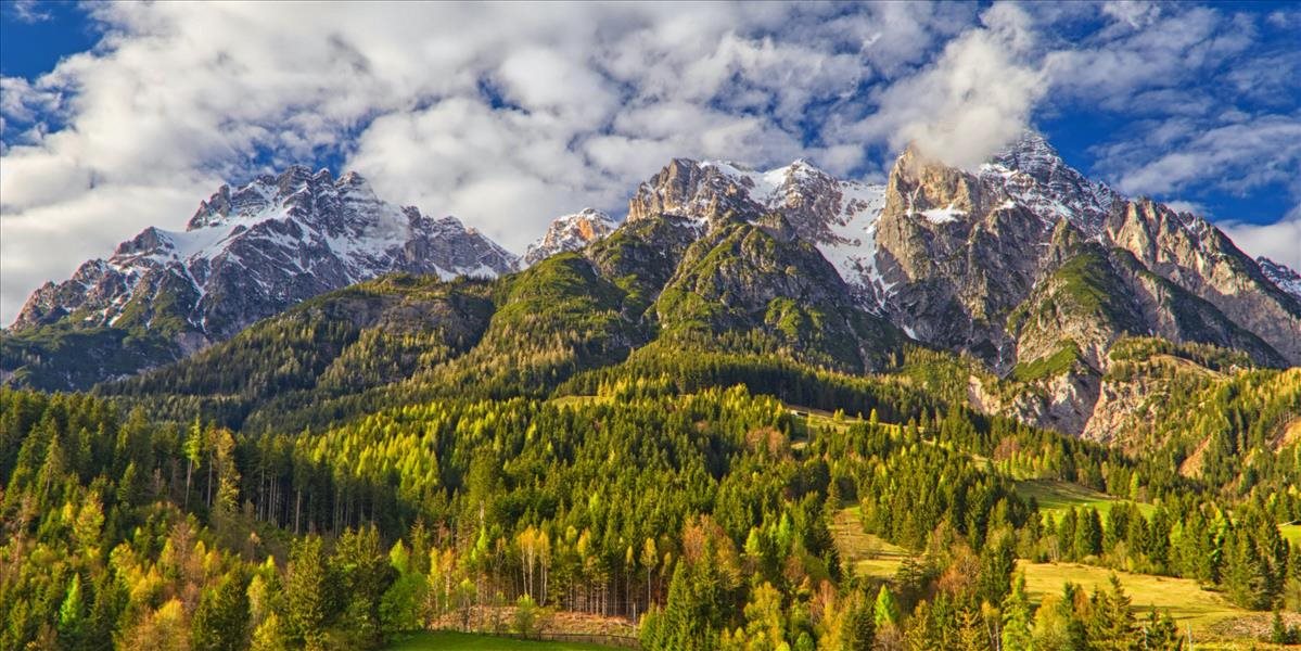 V Alpách v Tirolsku došlo k obrovskému zosuvu skál