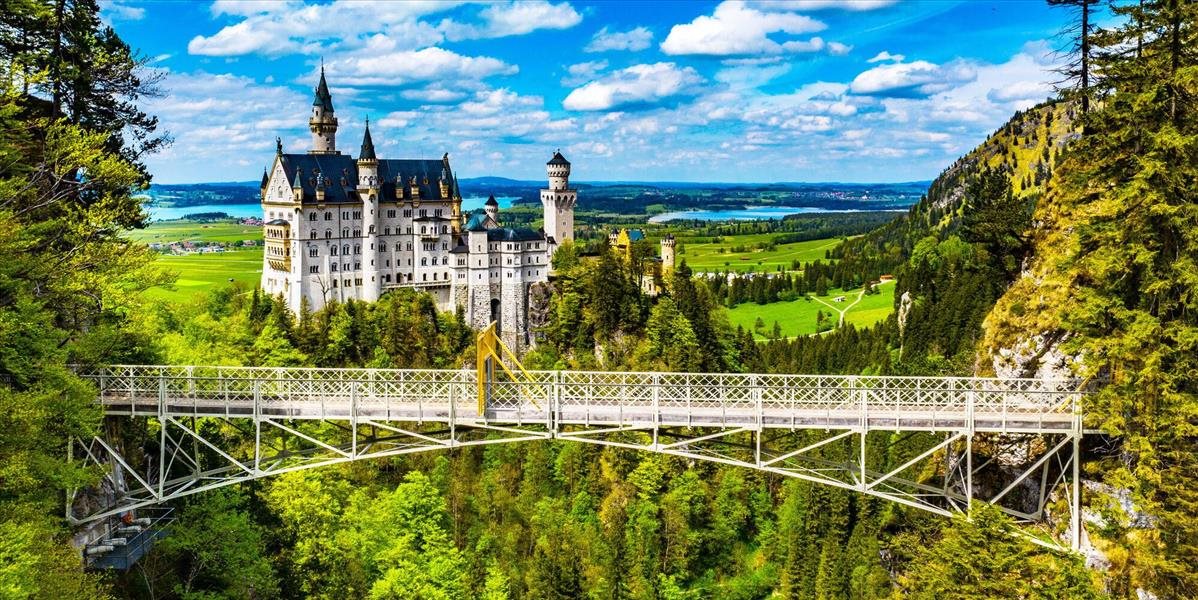 Nemecko: Pri zámku Neuschwanstein zaútočil muž na dve ženy; jedna z nich zomrela