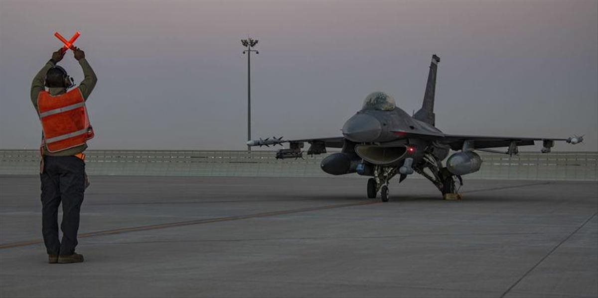Ukrajina chce poslať desiatky pilotov na výcvik na obsluhu západných stíhačiek
