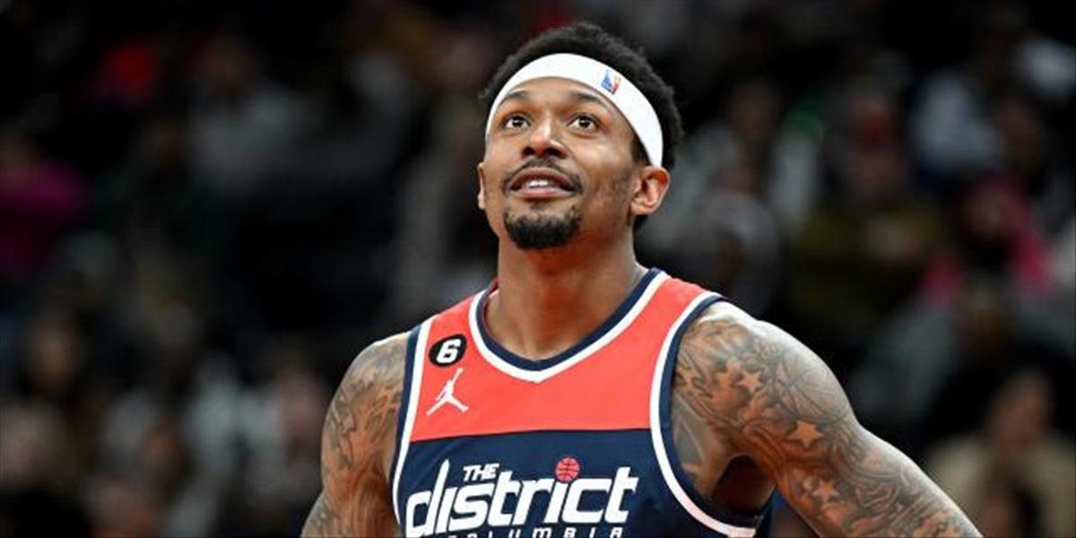 Americký basketbalista Bradley Beal prvýkrát v kariére mení dres, ide do Phoenixu za Chrisa Paula