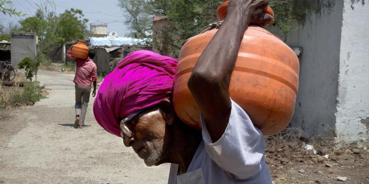 Vlna horúčav v dvoch najľudnatejších štátoch Indie má už najmenej 170 obetí