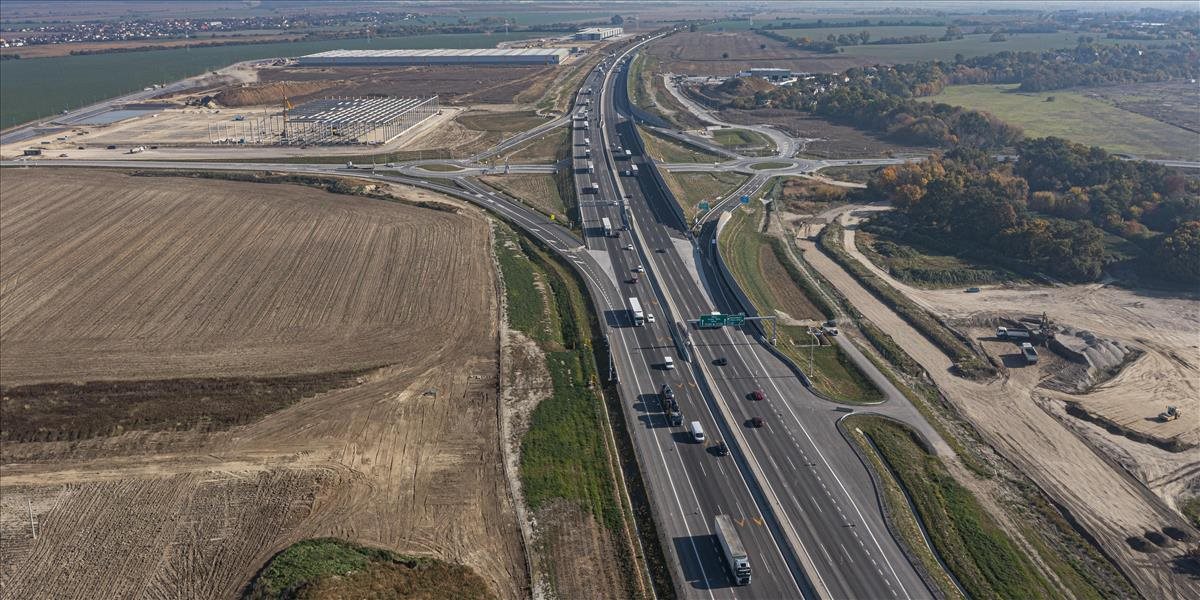 Vodiči by sa mohli po niektorých diaľničných úsekoch v Česku presúvať rýchlejšie, plánuje sa zvyšovanie maximálnej povolenej rýchlosti