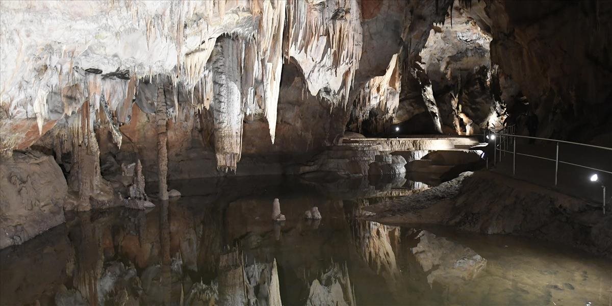 Nový autobusový spoj odvezie turistov až k jaskyni Domica