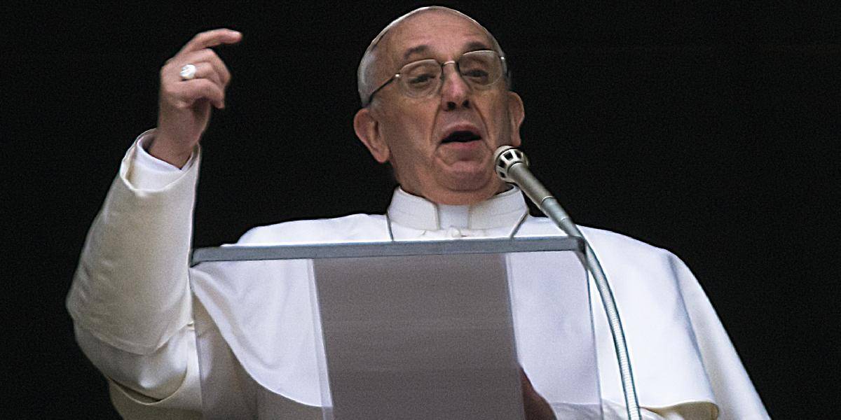 Nekonvenčný pápež: Veriacim zaželal peknú nedeľu a dobrý obed
