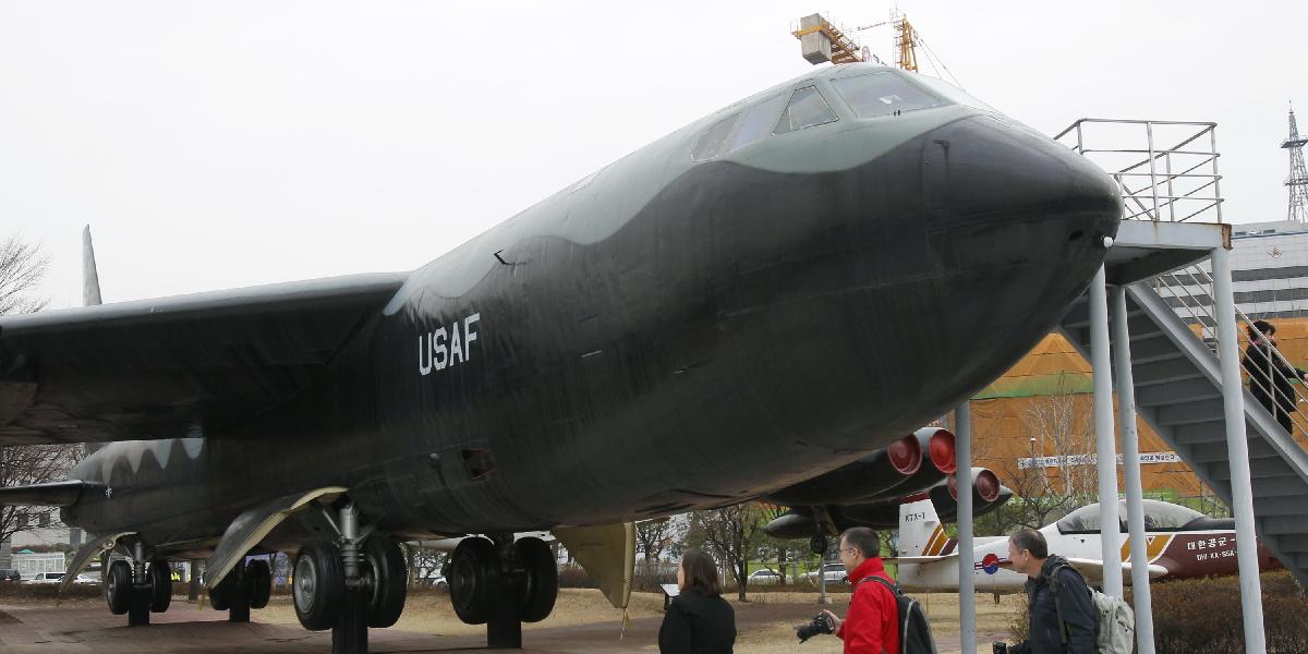 Nad Južnou Kóreou lietajú americké bombardéry B-52