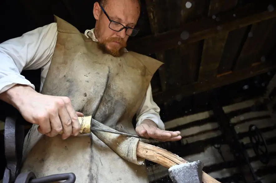 Vo Vlkolínci sa začínajú víkendové prezentácie ľudových remesiel