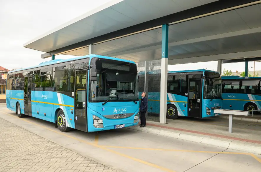Štrandbus v Nových Zámkoch zabezpečí počas prázdnin bezplatnú prepravu na kúpalisko