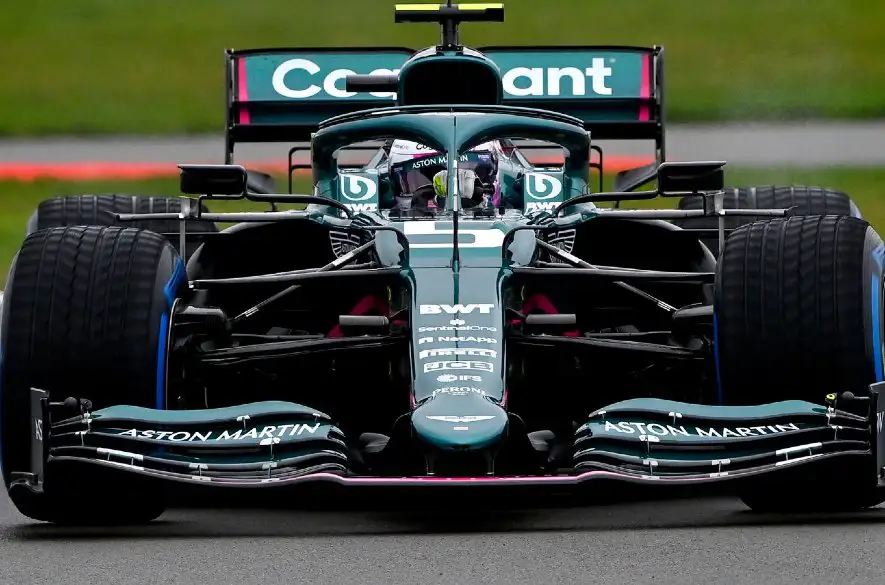 Britská stajňa Aston Martin podala protest proti uplatňovaniu penalizácií na VC Rakúska