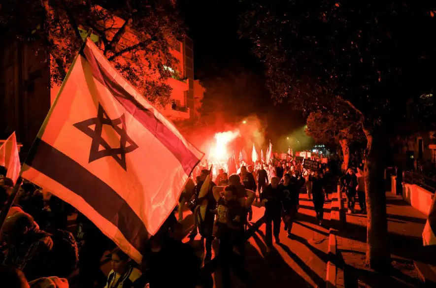 Desaťtisíce Izraelčanov protestovali proti navrhovanej reforme súdnictva