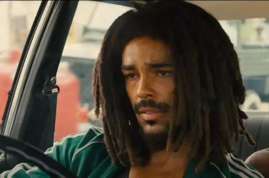 Príbeh Boba Marleyho dostáva prvé vizuály v najnovšom traileri One Love