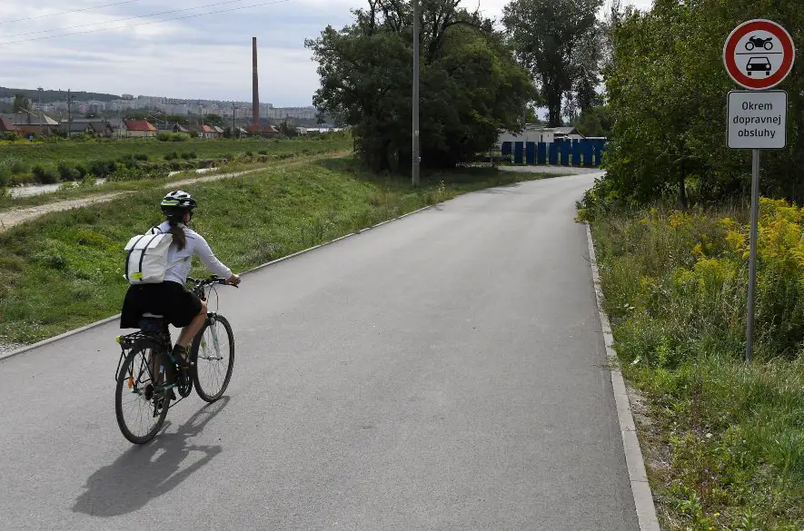 Mesto Zlaté Moravce získalo dotáciu na rekonštrukciu cesty a chodníkov