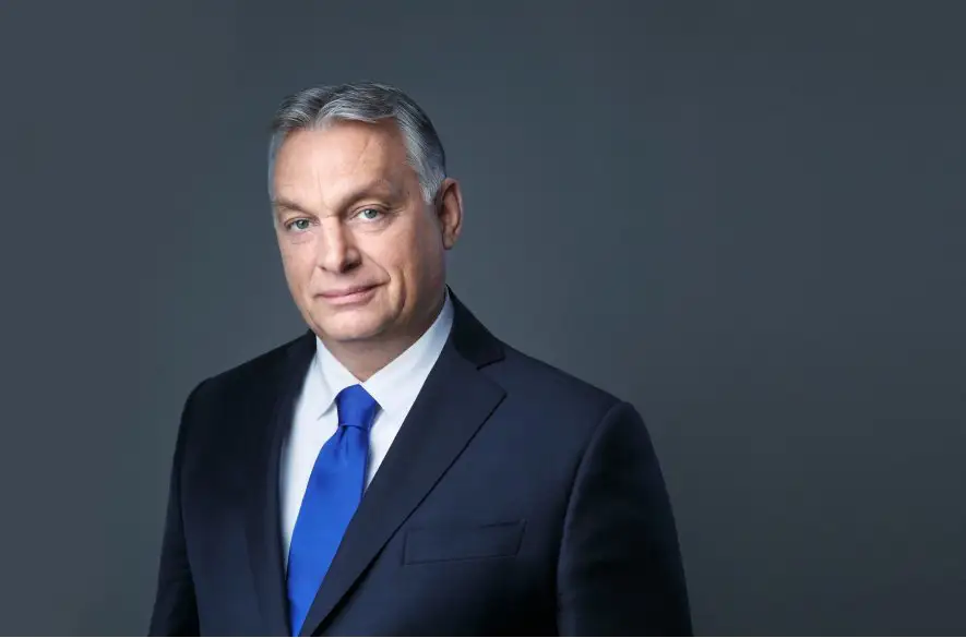 Voči nelegálnym imigrantom chránime nielen Maďarsko, ale aj celú EÚ pripomenul Orbán
