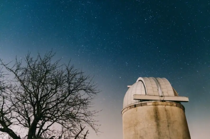 Hvezdáreň a planetárium M.R. Štefánika v Hlohovci si velikána pripomenie na zámku