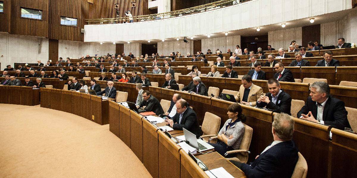 Smer zamietol návrh Lipšica a Žitňanskej na boj s korupciou