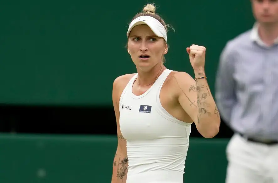 Češka Vondroušová je prvou finalistkou ženskej dvojhry na turnaji vo Wimbledone