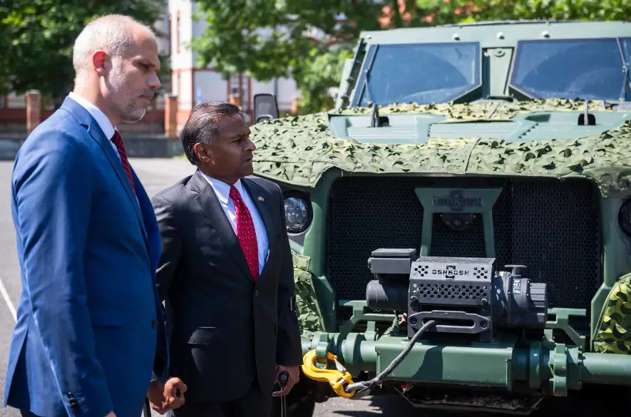 Rezort obrany prijal ponuku USA na vozidlá 4x4, zaplatí ich z amerického fondu