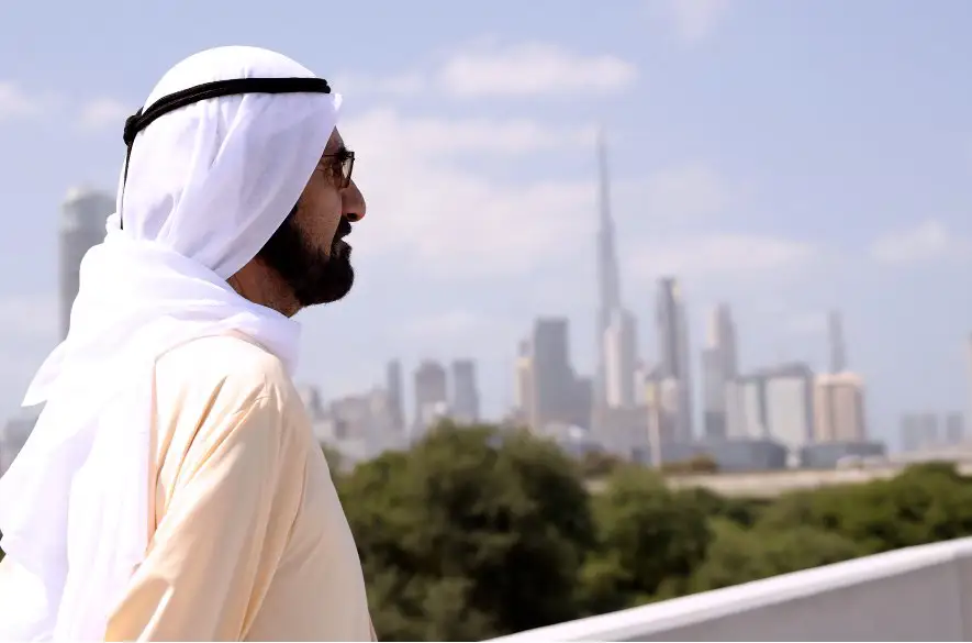 Krásny príbeh, ktorý vás dojme. Dubajský šejk daroval dievčatku z Iraku stádo koní
