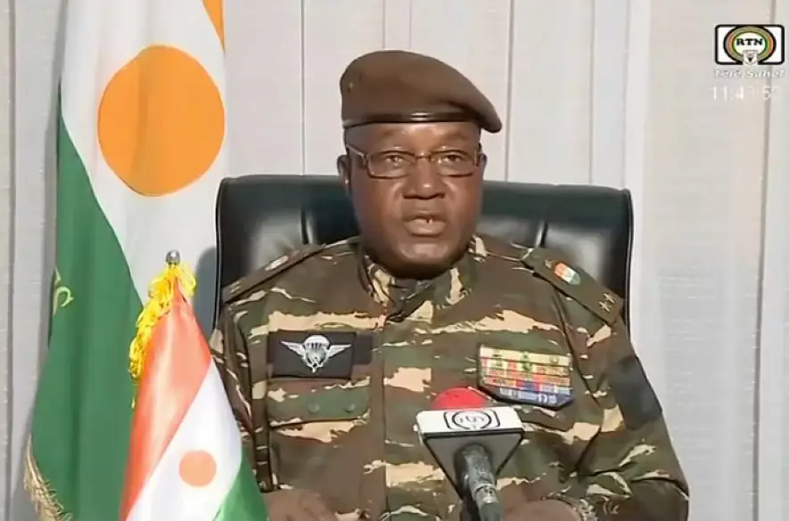 Africká únia žiada, aby sa nigerská armáda vrátila do kasární