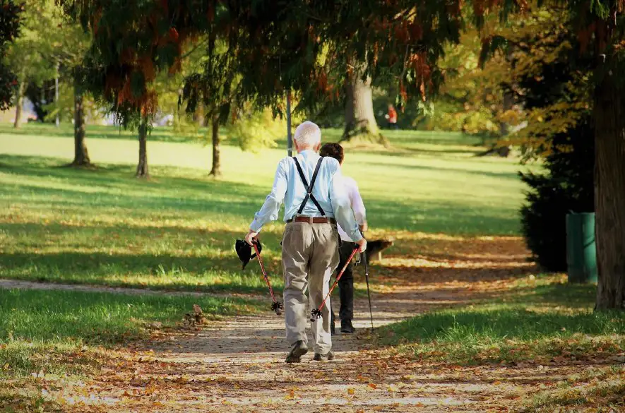 Mimoriadne valorizované dôchodkové dávky vyplatia seniorom v auguste