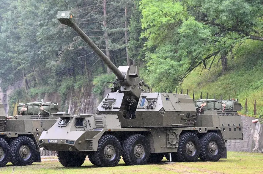 Ukrajina dostala prvé dve samohybné húfnice Zuzana 2 od Konštrukty-Defence