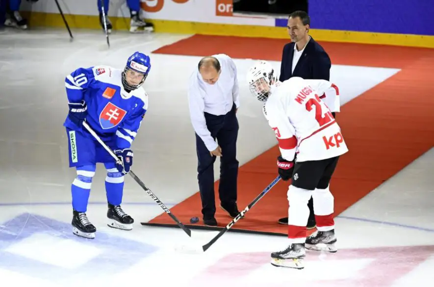 Kanada porazila Slovensko v Hlinka Gretzky Cupe vysoko 14:4, favorit trestal chyby
