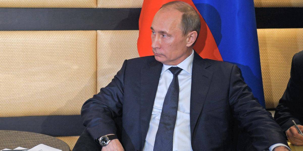 Putin nadránom nariadil ministrovi veľké vojenské cvičenie