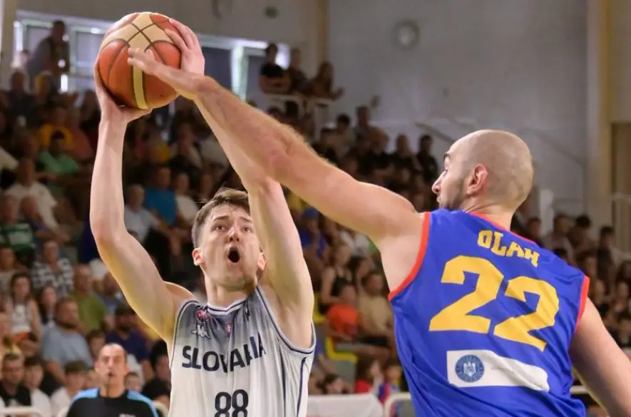 Slovenskí basketbalisti zdolali Rumunsko 83:58 a postúpili do hlavnej kvalifikácie