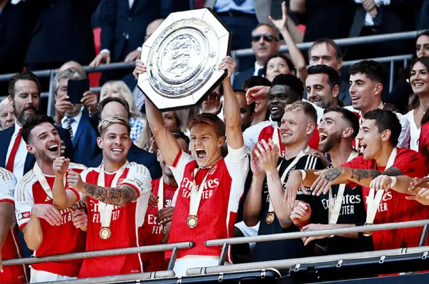 Anglický Superpohár vyhral tento rok Arsenal, City zdolal v penaltovom rozstrele
