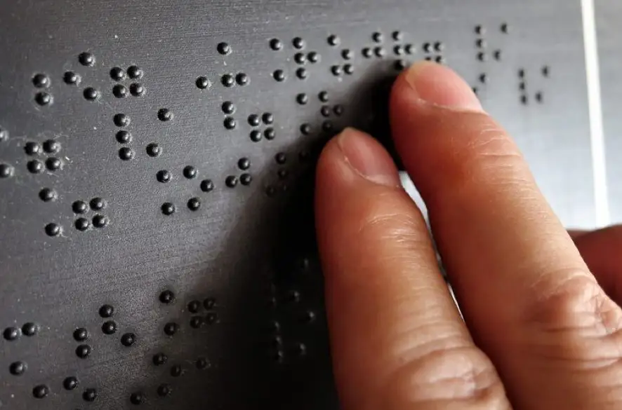 Znalci Braillovho písma v Nitre budú v súťažiť na Tour de Braille