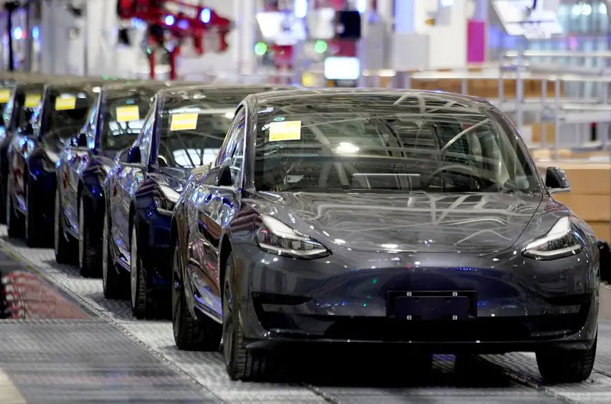 Automobilka Tesla v Číne opäť znížila ceny niektorých svojich modelov