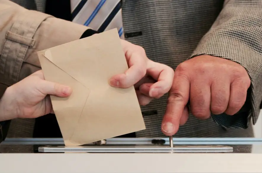 Zdravotne indisponovaní občania môžu odovzdať hlas aj z pohodlia domova