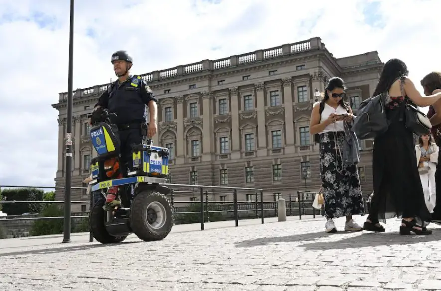 Švédsko po páleniach Koránu zvýšilo pohotovosť pred teroristickými útokmi