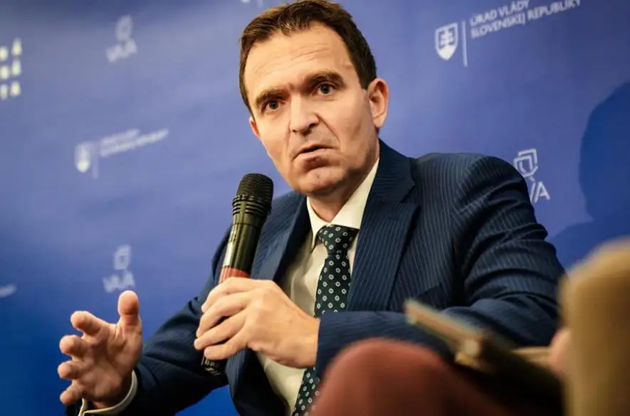 Ján Kubiš vyzval prezidentku, aby upokojila situáciu prijatím ráznych krokov