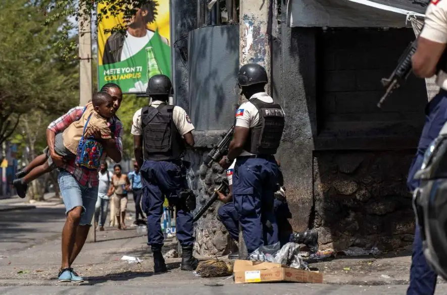 OSN: Na Haiti zomrelo pri násilnostiach gangov od začiatku tohto roka už vyše 2400 ľudí