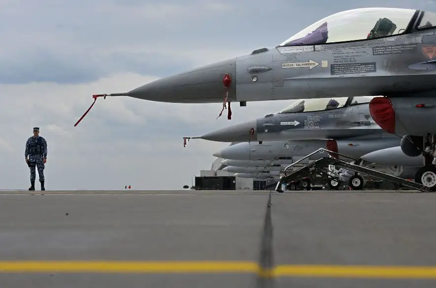 Dánsko: Ukrajina bude môcť používať stíhačky F-16 len na svojom území