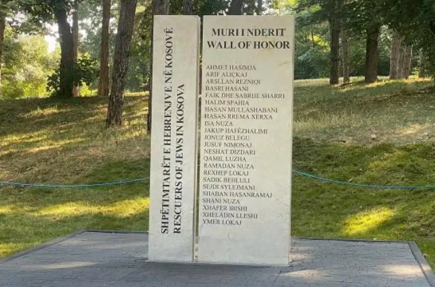 Kosovo: V Prištine odhalili pamätník Albáncom, ktorí cez vojnu zachránili židov
