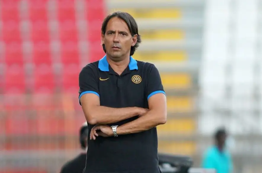 Inter predĺžil zmluvu s trénerom Simonem Inzaghim do roku 2025