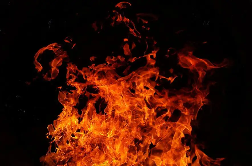 Tragédia v obci Jovsa: Požiar rodinného domu si vyžiadal ľudský život