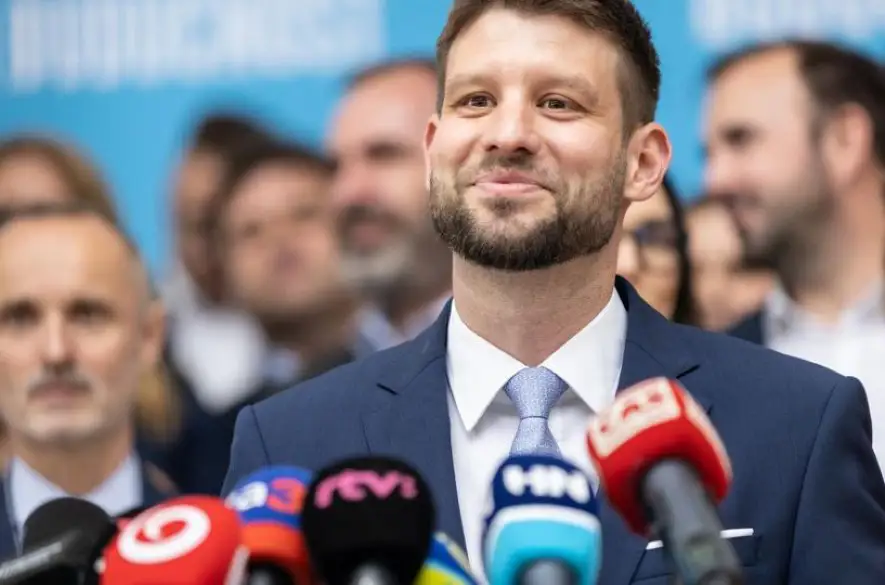 Predseda PS Šimečka: "Politici a političky akoby stratili kompas, namiesto otvorenia krízových mimoriadnych schôdzí riešia zástupné témy"