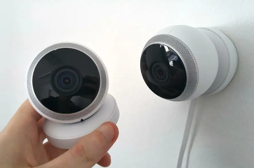 Kamerové systémy  napomáhajú k vyššej  bezpečnosti  vášho  obydlia  iba  vtedy  keď  sú  zapnuté !  Upozorňuje na to polícia.