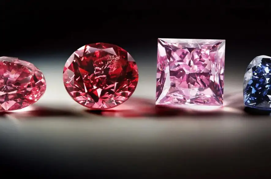 Miliardový luxus farebných diamantov. Ložiská vznikli rozpadom superkontinentu, tie najkrajšie poklady vypľuje sopka