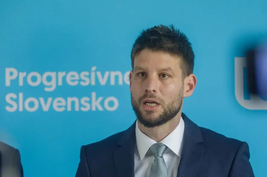Progresívne Slovensko: Antikampaň proti PS pokračuje, na sociálnych sieťach sa šíri deepfake nahrávka o zvyšovaní cien piva