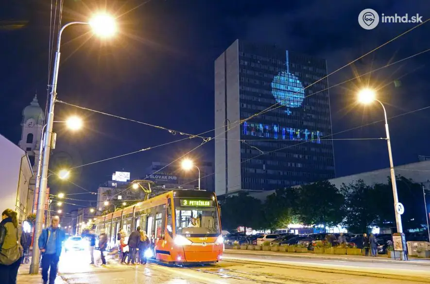V Bratislave posilnia viaceré linky MHD počas Bielej noci