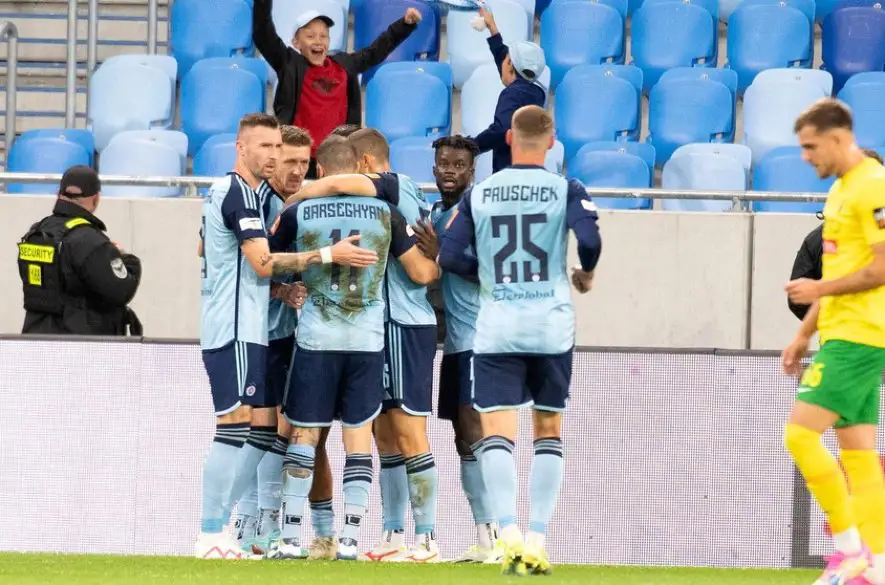 Futbalisti Slovana Bratislava včera vyhrali na pôde Zlatých Moraviec