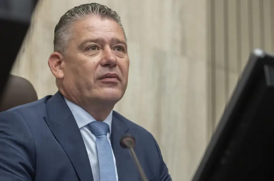Podľa exministra vnútra R. Mikulca zavreté hranice nevyriešia problém, ale znepríjemnia život našim občanom