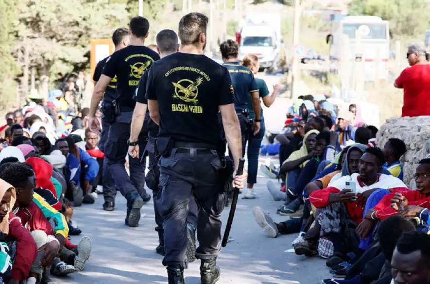 Národná jednotka boja proti nelegálnej migrácii odhalila skupinu prevádzačov, hlavný organizátor a ďalší sú už obvinení