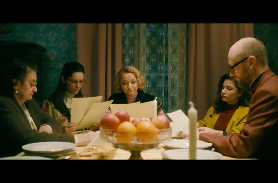 Premiéru tragikomédie A máme, čo sme chceli o rozdelení Československa si užili Zdena Studenková, Dominika Kavaschová aj Jozef Oklamčák!