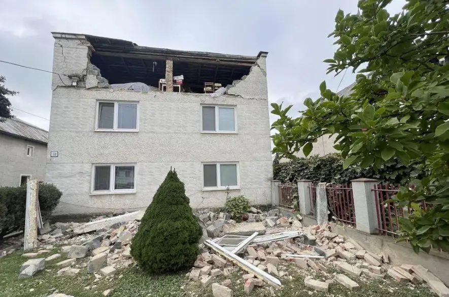 Po zemetrasení na východe Slovenska je 16 rodinných domov určených na zbúranie a bolo cítiť ďalšie dotrasy